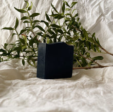 Load image into Gallery viewer, vegan skincare.
